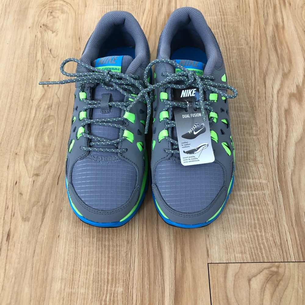 Brand New Nike Dual Fusion Run 2 Boys 3.5